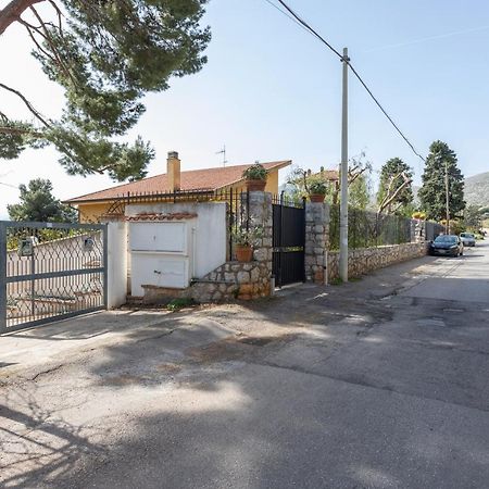 Casa In Villa A Mondello-700M Dal Mare Palermo Luaran gambar