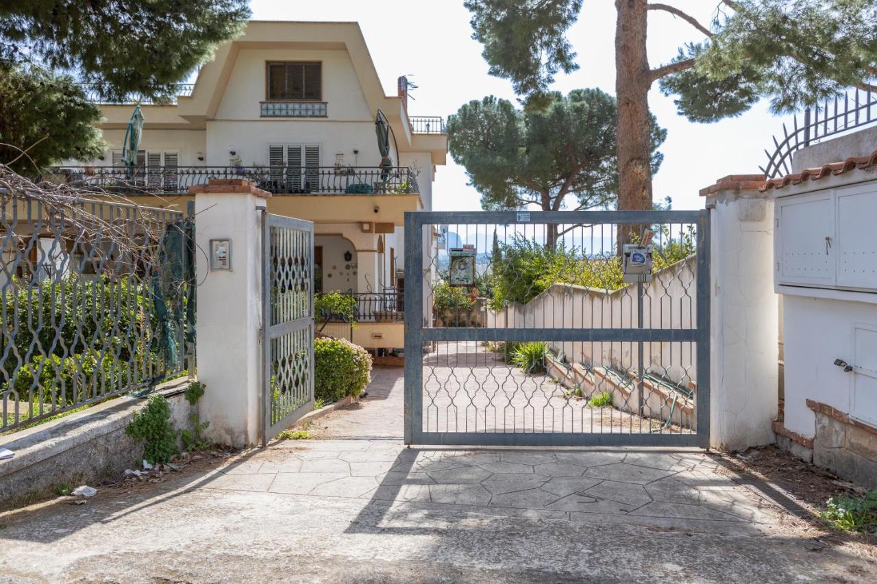 Casa In Villa A Mondello-700M Dal Mare Palermo Luaran gambar